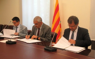 La UEA signa un conveni pioner amb Bombers de la Generalitat i la Universitat d’Igualada en matèria de seguretat en indústria química